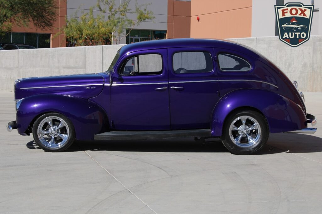 1940 Ford Deluxe