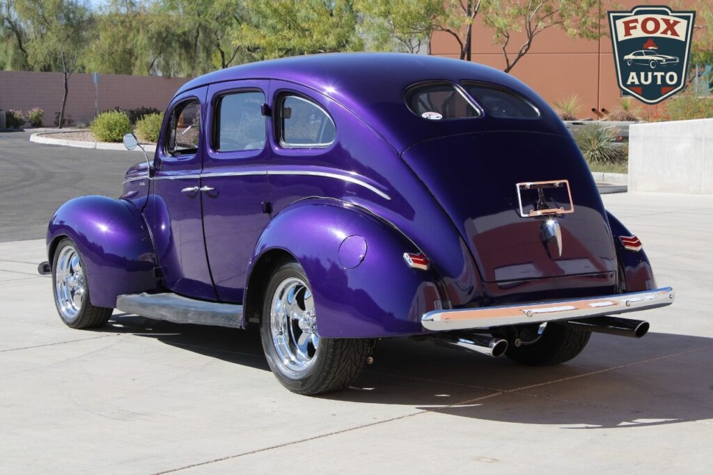 1940 Ford Deluxe