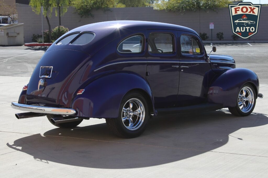 1940 Ford Deluxe